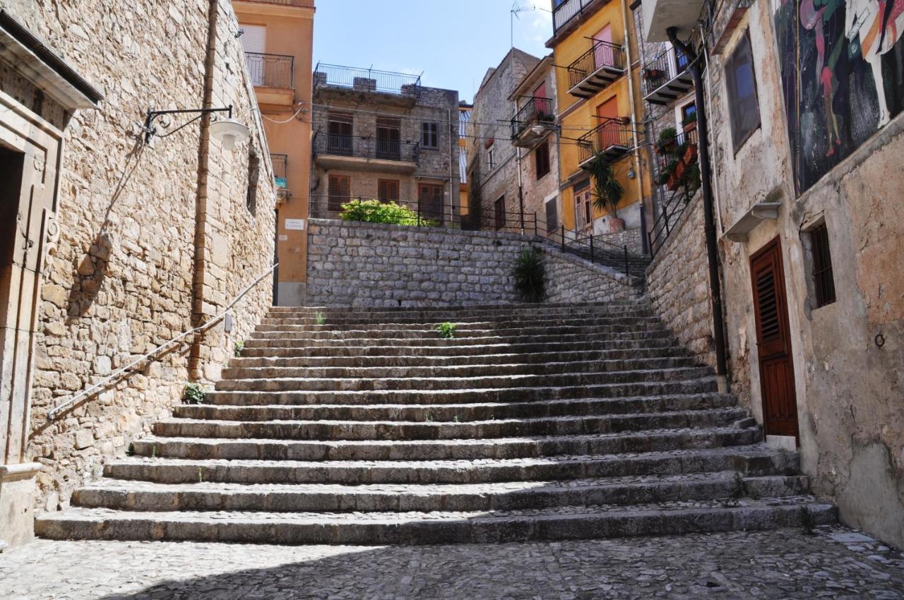 Villetta In Centro Storico Caccamo Exterior foto
