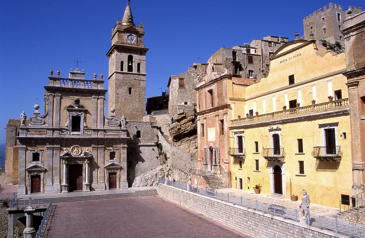 Villetta In Centro Storico Caccamo Exterior foto